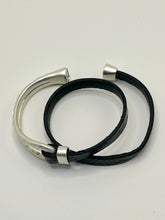 Load image into Gallery viewer, Black Leather Hook Bracelet