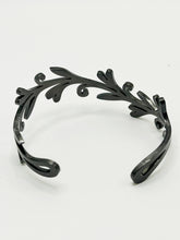 Load image into Gallery viewer, Fairy Garden Leaf Bracelet