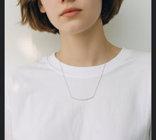 Load image into Gallery viewer, Moonline pendant