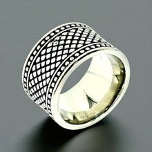 Load image into Gallery viewer, Mesh Weave Classic Band