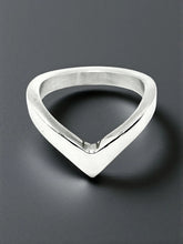 Load image into Gallery viewer, Lucky Wishbone Ring