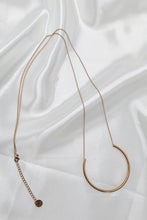 Load image into Gallery viewer, Moon halo pendant