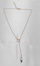 Load image into Gallery viewer, Dewdrop loop necklace