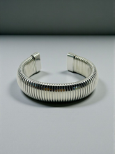 Load image into Gallery viewer, Torque femme bracelet