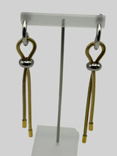 Load image into Gallery viewer, Sculpt Knot Duo Earrings