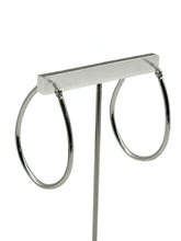 Load image into Gallery viewer, Minimal Oval Charm Earrings