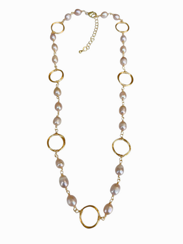 Serene Loop Necklace